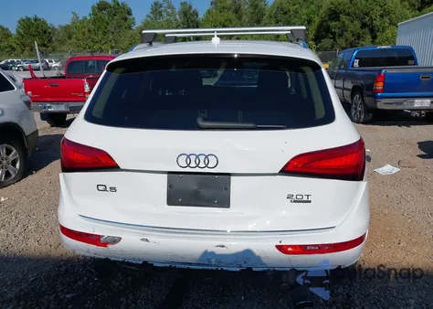 2016 Audi Q5 2.0T Premium z USA, uszkodzony, nr VIN WA1L2AFP7GA075617